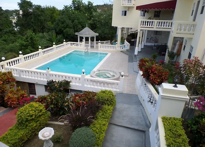 The Royal Kensington 4 Villa Montego Bay