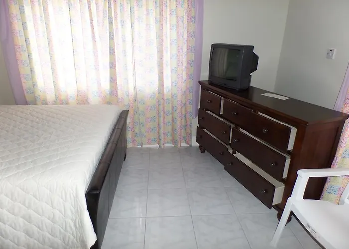 The Royal Kensington 4 Montego Bay