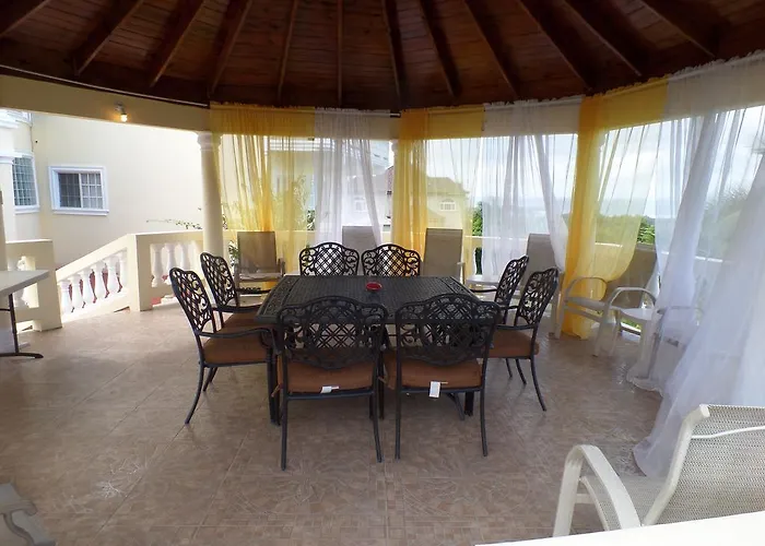 The Royal Kensington 4 Villa