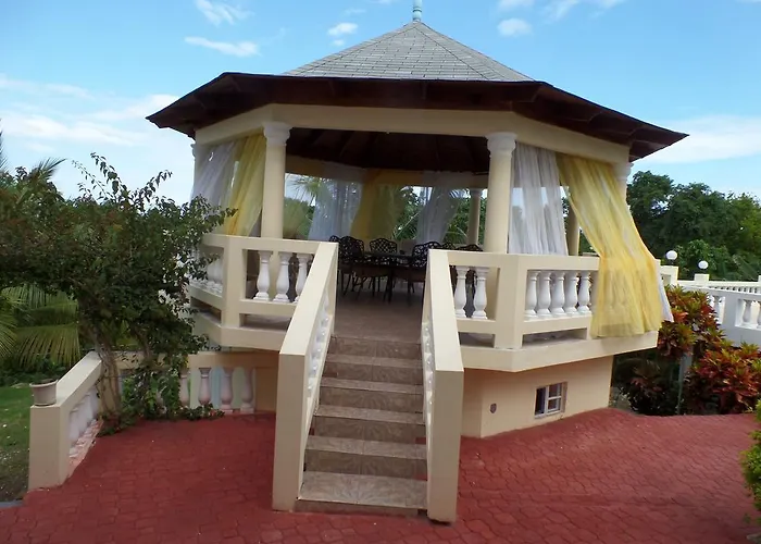 The Royal Kensington 4 Villa *